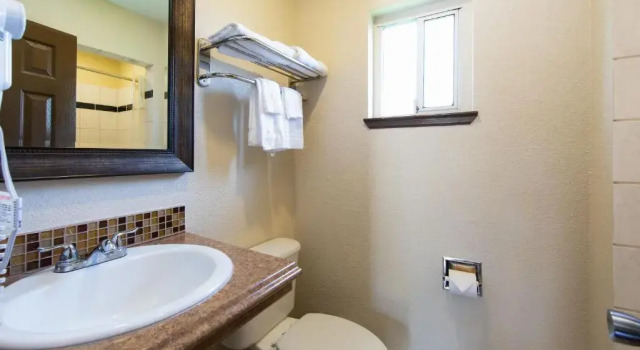 Номер Standard Signature Inn Merced Yosemite Parkway