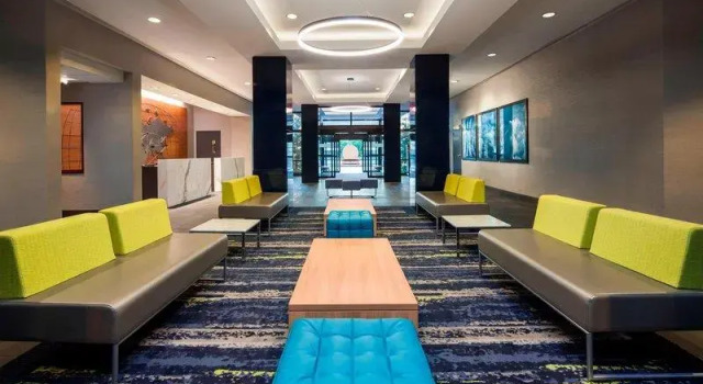 Люкс Sheraton Suites Philadelphia Airport