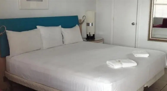 Santa Barbara Hostel, Забронировать Хостел Майами-Бич Miami Metropolitan Area, рядом с Музей искусств Басс