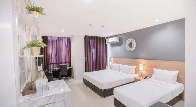 Трёхместный номер Executive c 1 комнатой с балконом и с видом на город Marigold Sukhumvit