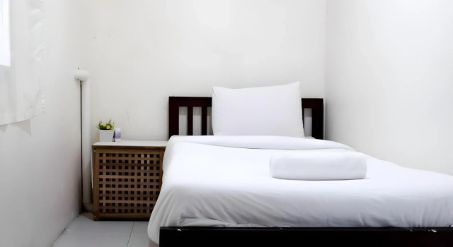 Asoke Montri Hostel