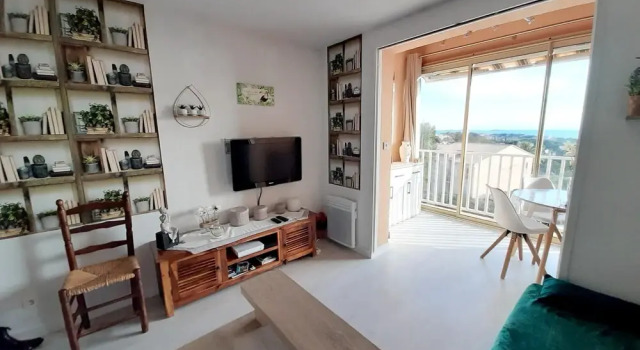 Apartment With One Bedroom In Bandol With Wonderful Sea View And Wifi