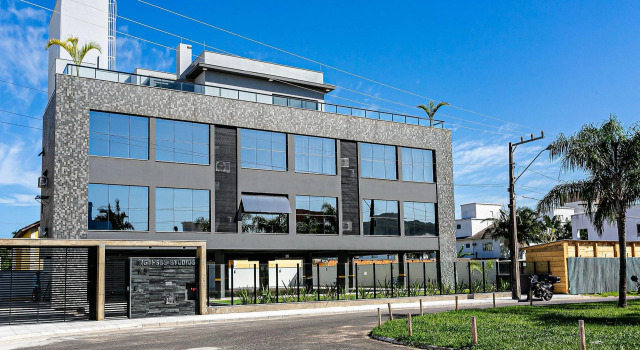 Studio Moderno Em Condomínio Com Piscina #ia12