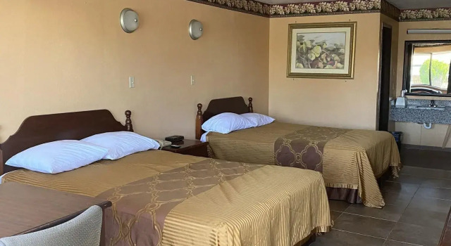 Executive Inn and Suites, Забронировать Мини-отель Отели Мишен с парковкой, Парковка