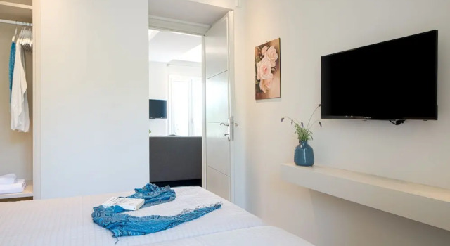 Dimi Brou's Apartments by CorfuEscapes