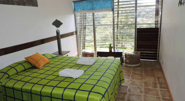 Celeste Mountain Lodge, Rezervovat Hotel Hotely v Bijagua s parkováním, Parkování