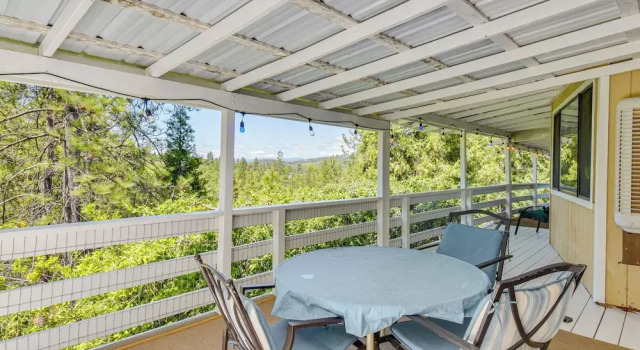 Коттедж Peaceful Groveland Home w/ Deck + Fire Pit!