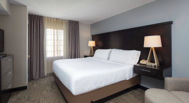Люкс c 1 комнатой Staybridge Suites Fairfield Napa Valley Area by IHG