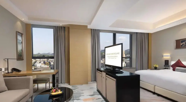 Двухместный номер Deluxe с видом на город Grand Mercure Jinan Sunshine