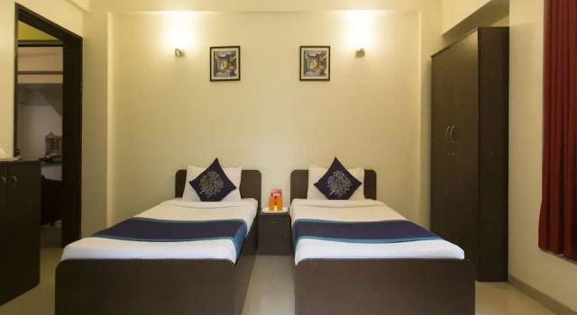OYO 9089 Doves Inn, Забронировать Отель Отели Aundh с парковкой, Парковка