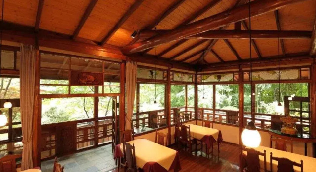 Petit Hotel C'est La Vie, Book Hotel Nagatoro Saitama