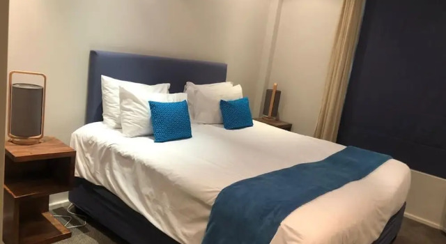 Loader Street Apartment - Lovely one Bedroom in De Waterkant, Забронировать Апартаменты/квартира Отели Cape Peninsula с парковкой, Парковка