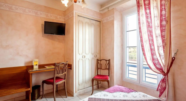 Logis Grand Hotel Bain, Забронировать Отель Ком-сюр-Артюби Artuby Verdon
