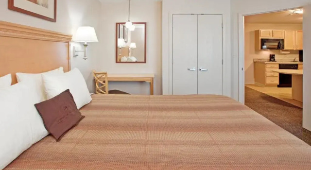 Люкс Candlewood Suites Junction City - Ft. Riley by IHG