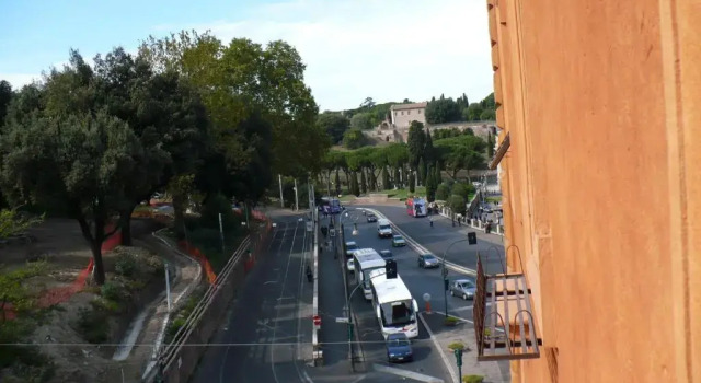 Апартаменты Casa Vacanze Colosseo da Fernando no elevator