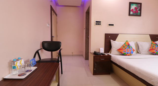 OYO 3780 Hotel Crystal Court, Забронировать Отель Отели и гостиницы Пимпри-Чинчвада, Отель