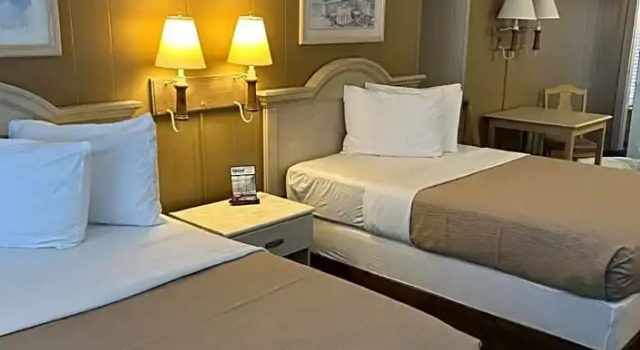 Номер Economy The Admiral Hotel/Motel