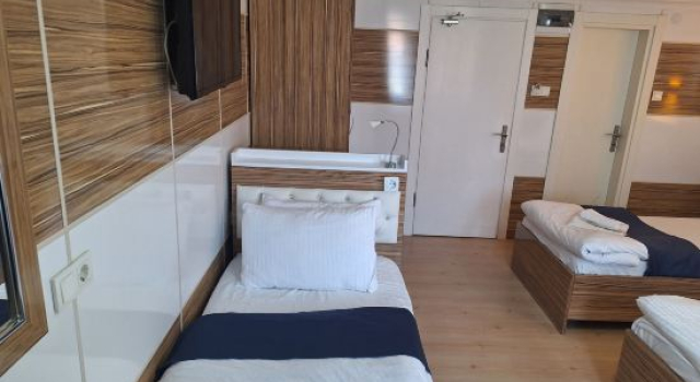 Четырёхместный номер Standard Dilmac Hotel