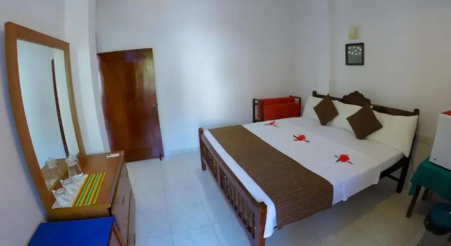 Люкс Royal Beach Hotel Hikkaduwa