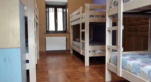 Albergue La Vargona, Book Hotel Camaleno Liébana