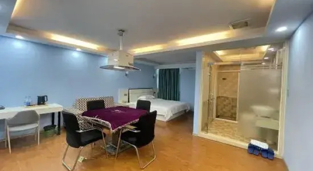 Люкс South East Bay Hotel (Huizhou West Lake Pedestrian Street)