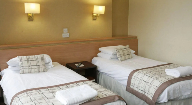 The Dreadnought Hotel, Забронировать Отель Отели Центральной Шотландии с парковкой, Парковка