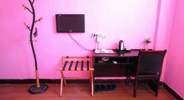 Двухместный номер Standard 25 Four Seasons Youth Hostel