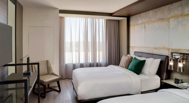 Четырёхместный номер Standard North Charleston Marriott