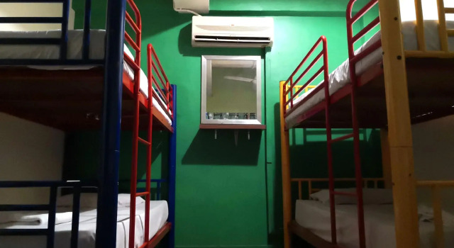 Кровать в общем номере (женский номер) Akinabalu Youth Hostel