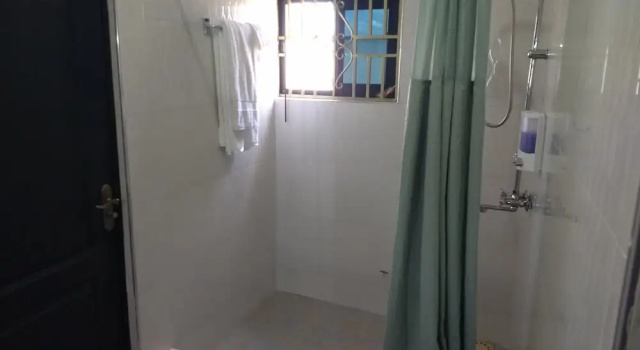 Люкс The Winford Boutique Hotel Achimota