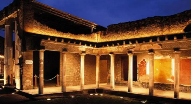 DOMUS GAUDIO near Oplonti ruins