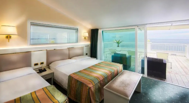 Двухместный номер Deluxe с видом на море Hotel Vittoria