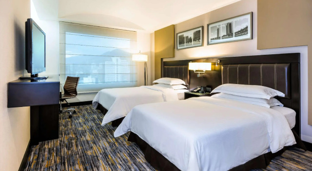 Четырёхместный номер Standard Hilton Bogotá