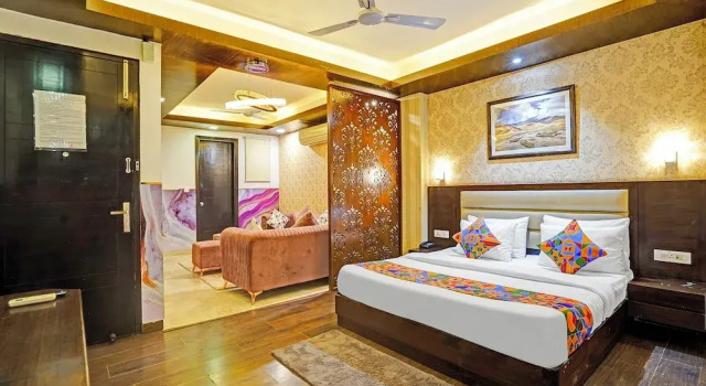 Люкс Luxury FabHotel Galaxy - Nr Patel Nagar Metro
