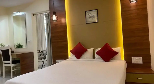Люкс Ishwerya Suites