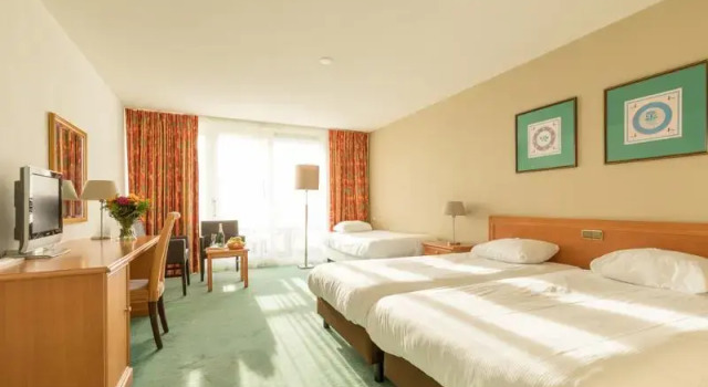 Двухместный номер Standard с балконом Fletcher Hotel-Restaurant Amelander Kaap