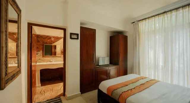 Ocean Suite Boutique Hotel Goa, Varaa Boutique-hotelli Hotellit Panaji pysäköinnillä, Pysäköinti