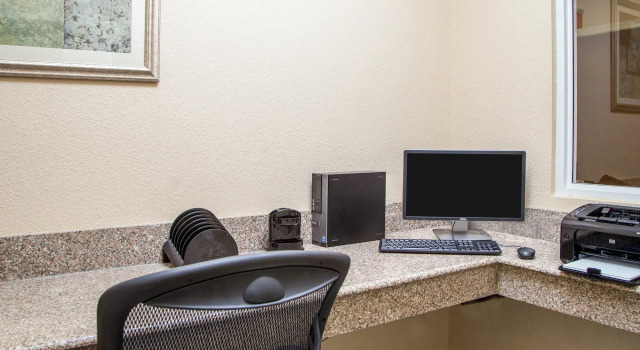 Suburban Extended Stay La Place, Boek Hotel Hotels in Missouri met zwembad, Zwembad