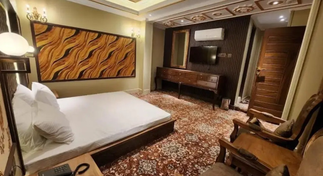 Hotel Delight, Забронировать Отель Отели Скарду с парковкой, Парковка