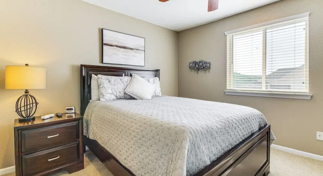 On-site Lake of the Ozarks Access: Camdenton Condo