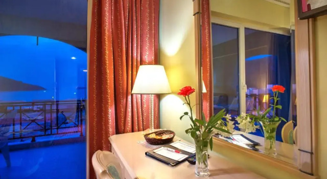 Семейный номер Standard Angelika Pallas Hotel