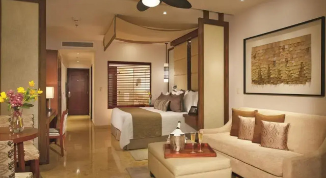 Двухместный полулюкс Swim Out Secrets Playa Mujeres Golf & Spa Resort - Adults Only - All Inclusive