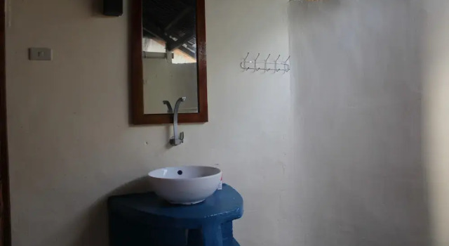 Simeulue Surflodges, Reservar Hotel Matan Urung Indonésia