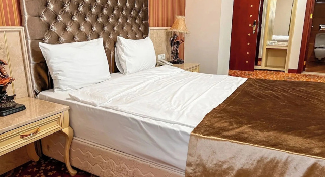 Atropat Palace Hotel