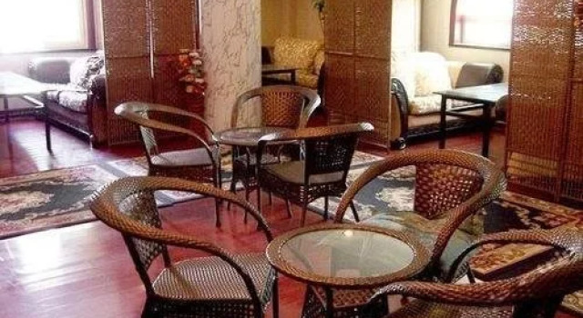 Zhuhui Business Hotel - Qingdao