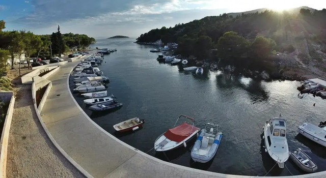 Plavi Val Apartments