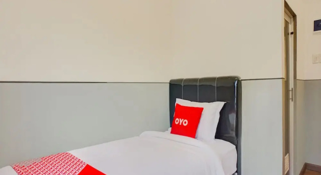 Номер Standard Super OYO Alhesa Residence