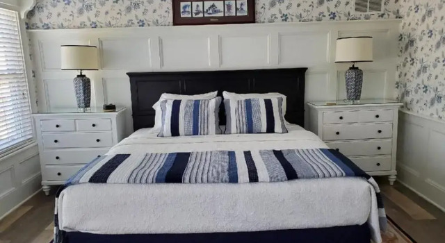 Полулюкс Anchor Inn Boutique Hotel