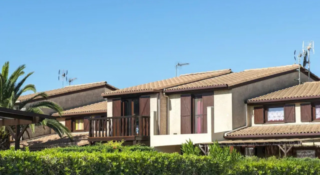 Holiday Home With a Barbecue on the Languedoc Coast, Забронировать Отель Отели Портирань с бассейном, Бассейн