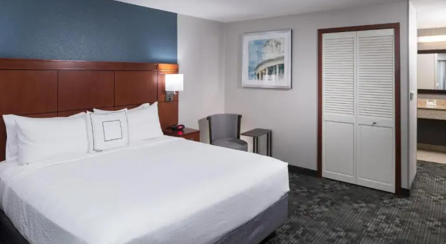 Courtyard by Marriott Austin Parmer Tech Ridge, Забронировать Отель Остин Greater Austin, рядом с Tech Ridge Center Shopping Mall